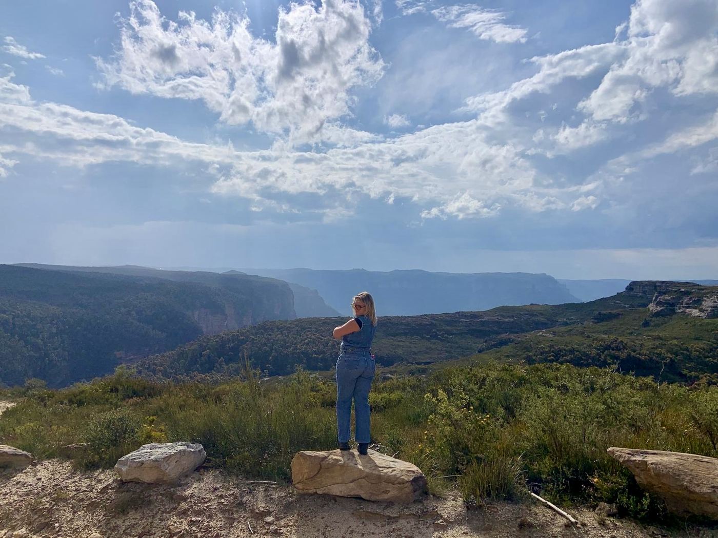 Ainsley looking out over a valley in the Blue Mountains